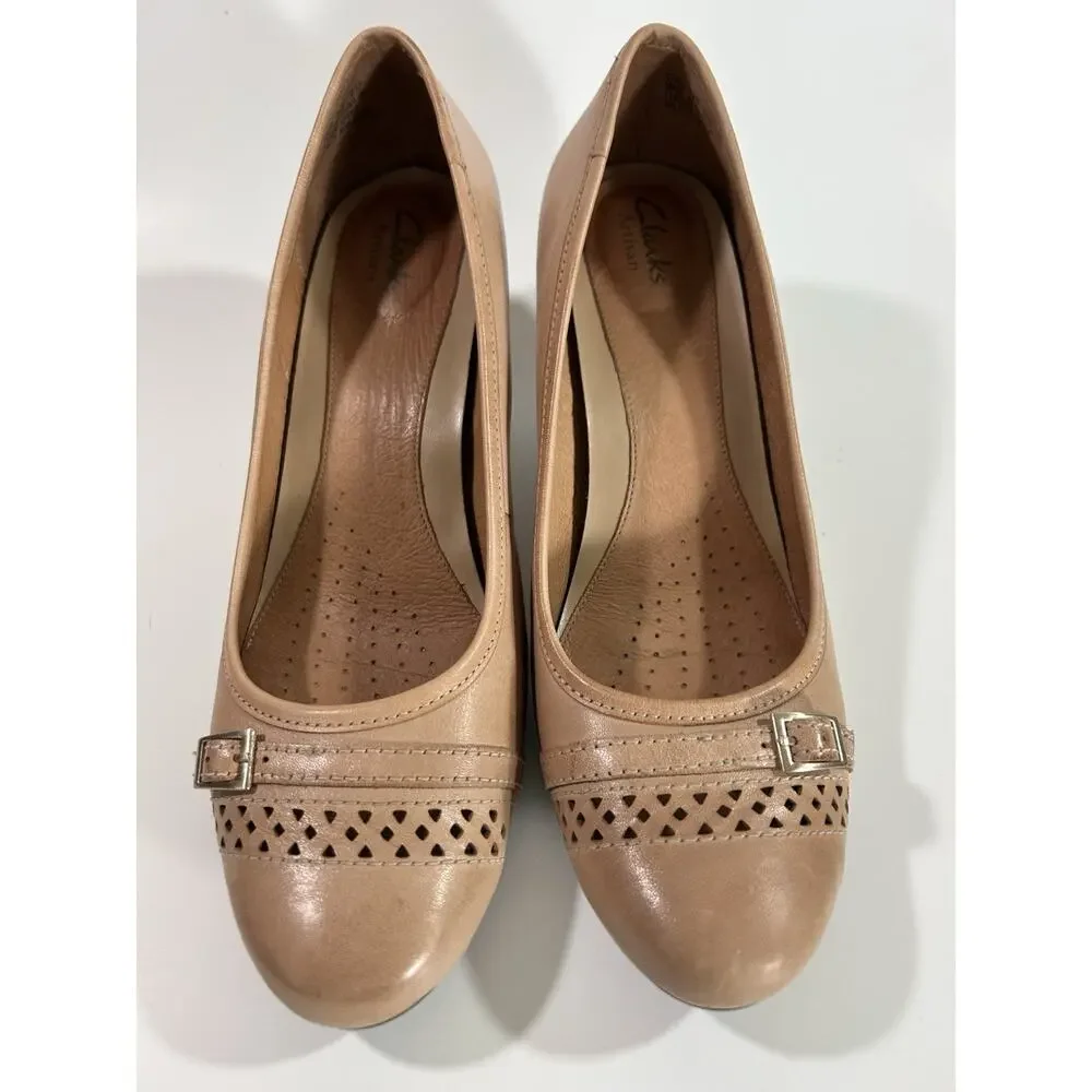 Clarks Artisan Women's Tan Leather Wedge Pumps Buckle Laser Cut 63986 Size 9.5M